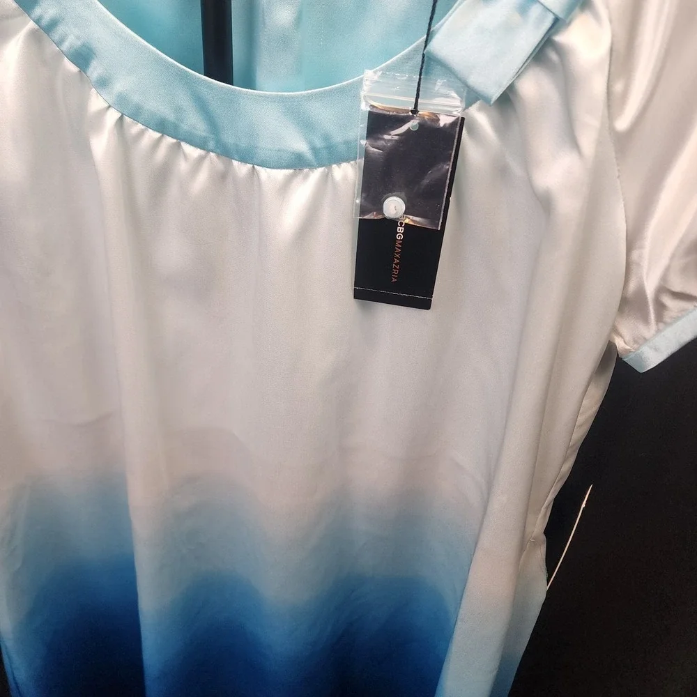 BCBG Maxazria Dress‎ Size M SILKY FEEL  Summer Loose Fitting NWT  $240.00